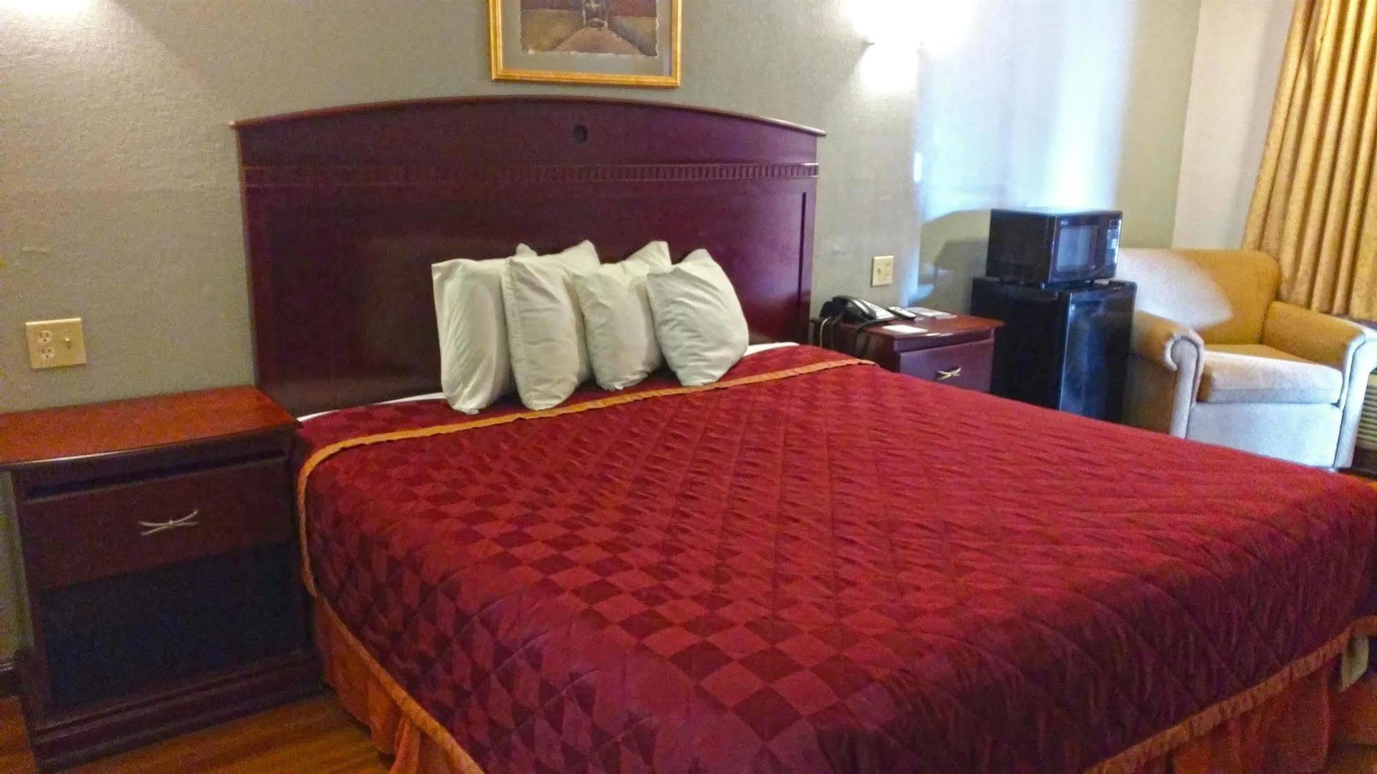 Americas Best Value Inn Mckinney Buitenkant foto